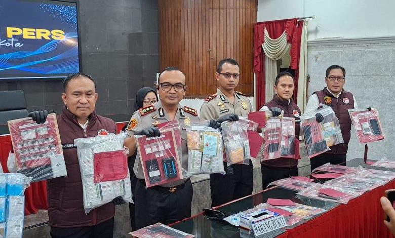 Polres Sukabumi Kota Ungkap 36 Kasus Narkoba, Amankan 43 Tersangka